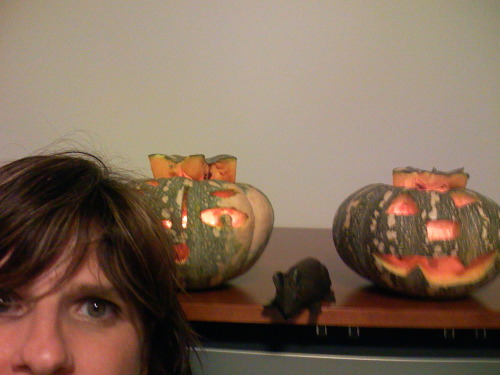 Amy and the Pumpkins Adelaide, Australia October 2007